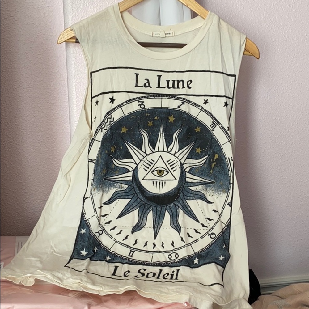 Graphic Tank